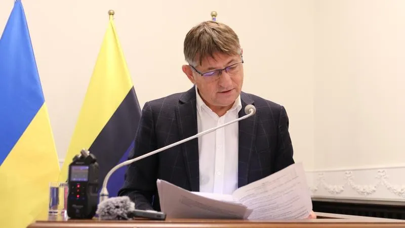 Czy ustawa śmieciowa narusza konstytucję? Analiza kontrowersji prawnych