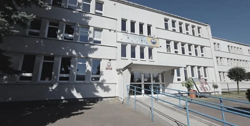 Czym jest szkoła pierwszego wyboru i dlaczego ma znaczenie?