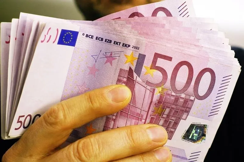 Jakie kraje Unii Europejskiej przyjęły euro jako swoją walutę?