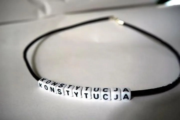 Rękodzieło czy masowa produkcja biżuterii